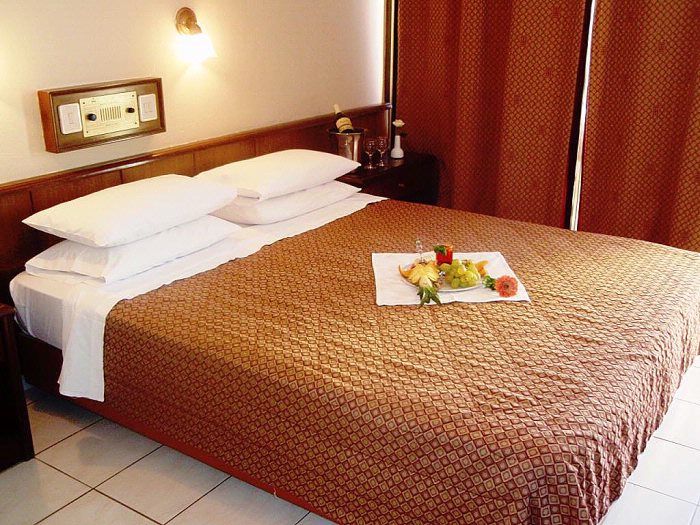 hoteli grcka/uranopolis/theoxenia/dbl-bed-room-3.jpg